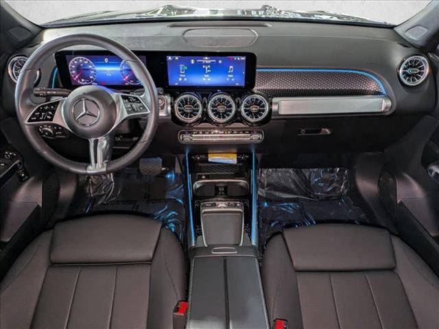 2025 Mercedes-BENZ GLB 缩略图 18