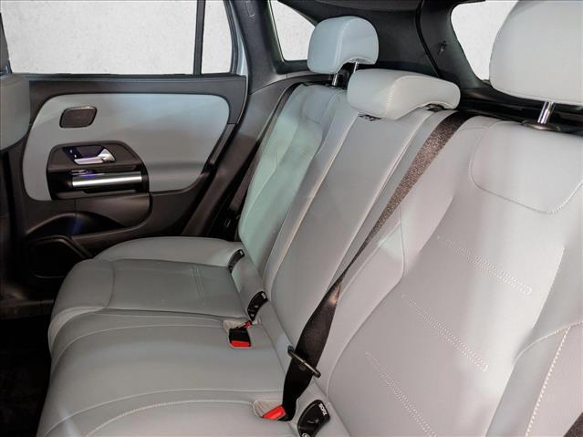 2026 Mercedes-BENZ GLA — миниатюра 16