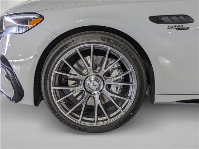 MERCEDES-BENZ E-CLASS - 10