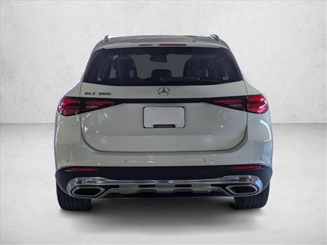 صورة 9 لـ 2024 Mercedes-BENZ GLC