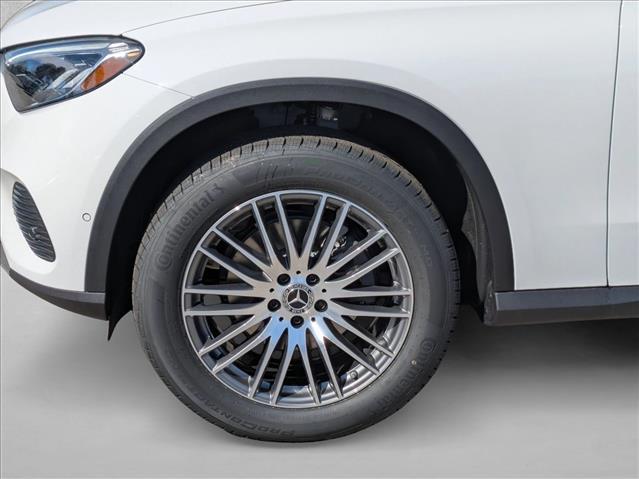 MERCEDES-BENZ GLC - 10