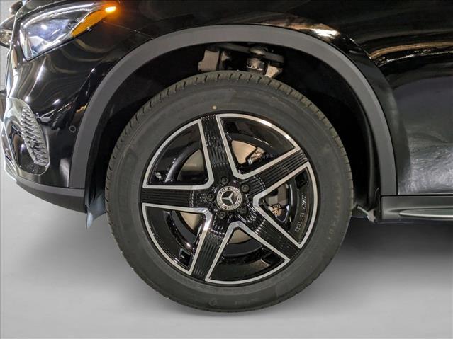 MERCEDES-BENZ GLC - 10