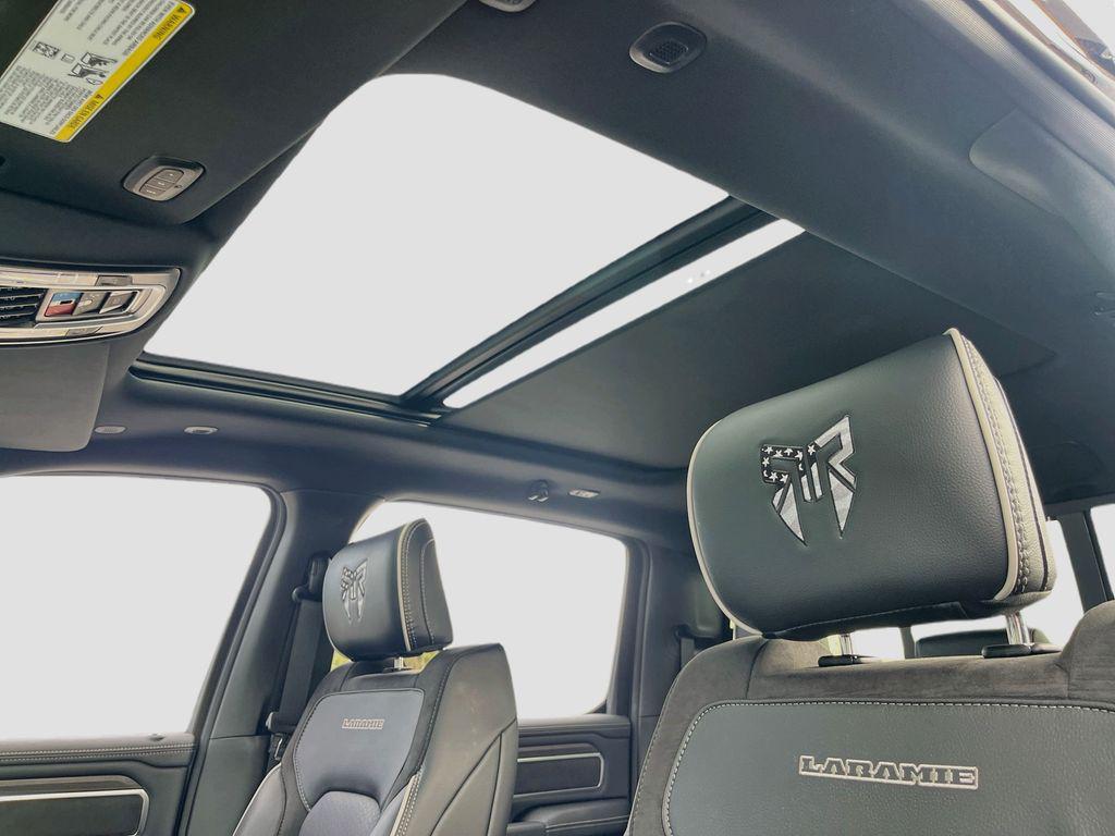 صورة مصغرة 23 لـ 2026 RAM 1500 LARAMIE
