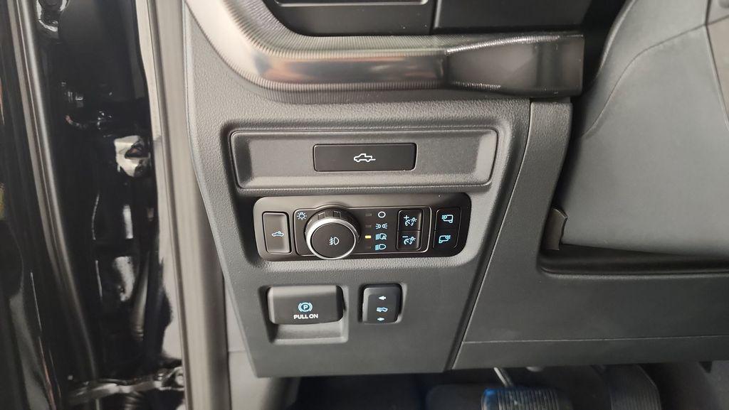 صورة مصغرة 29 لـ 2026 FORD F-150 PLATINUM