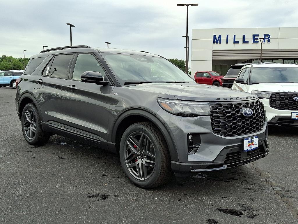 New 2026 Ford Explorer ST-Line