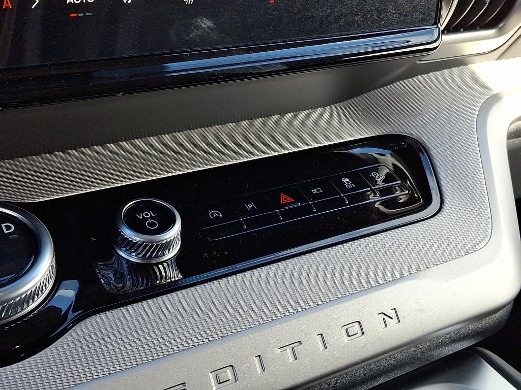 صورة 9 لـ 2026 FORD EXPEDITION ACTIVE