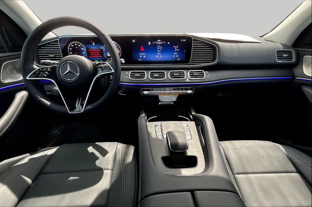 2026 Mercedes-BENZ GLE photo 8