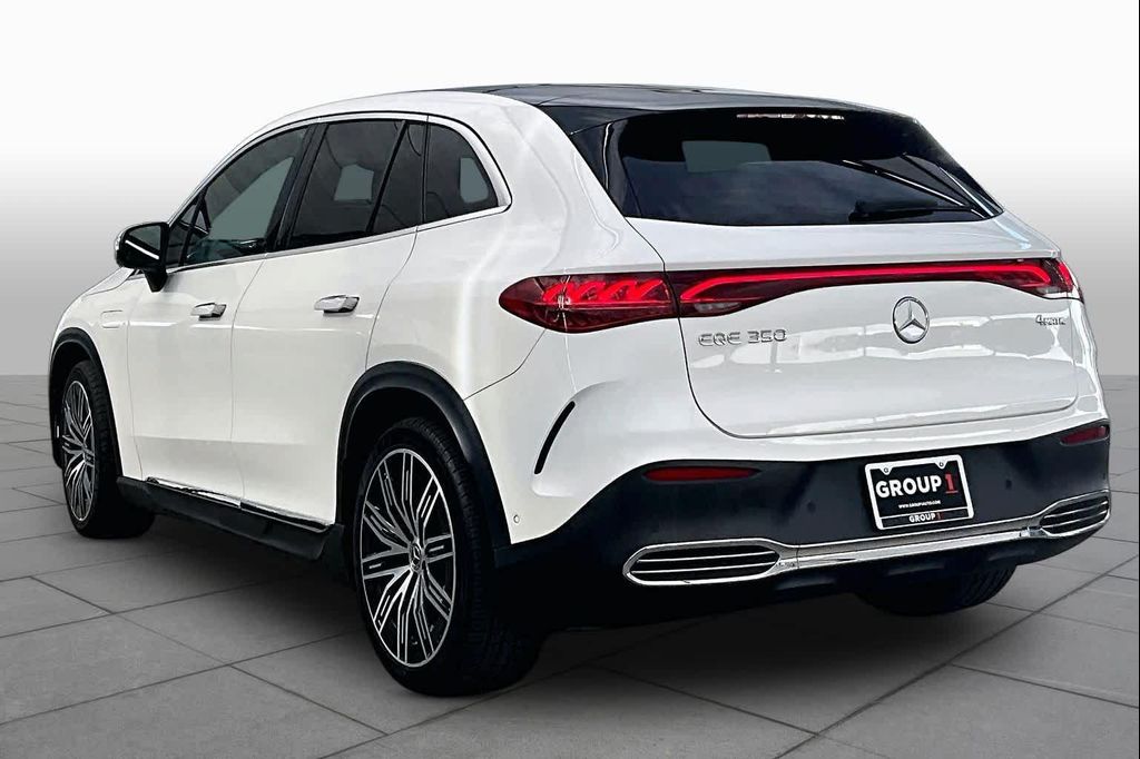2023 Mercedes-BENZ EQE — миниатюра 11