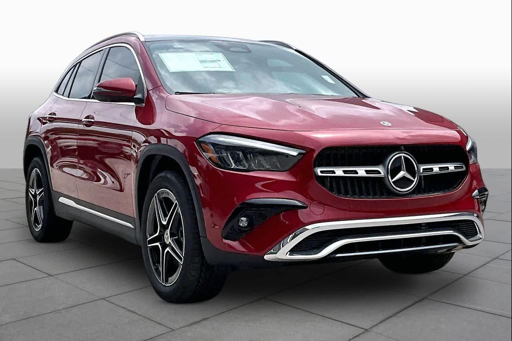 2026 Mercedes-BENZ GLA — фото 2
