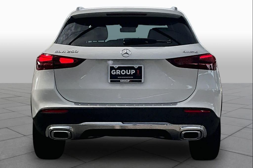 2026 Mercedes-BENZ GLA 照片 5