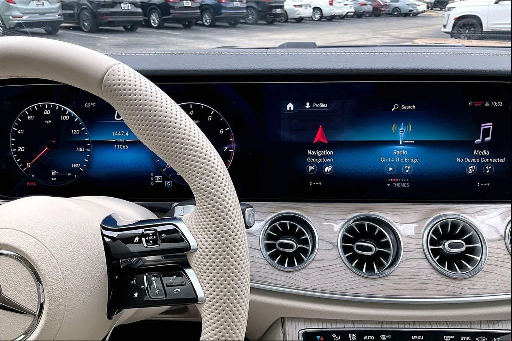 MERCEDES-BENZ E-CLASS - 8