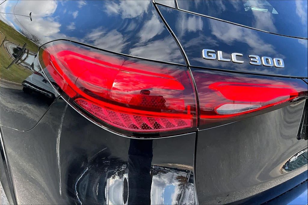 MERCEDES-BENZ GLC - 6