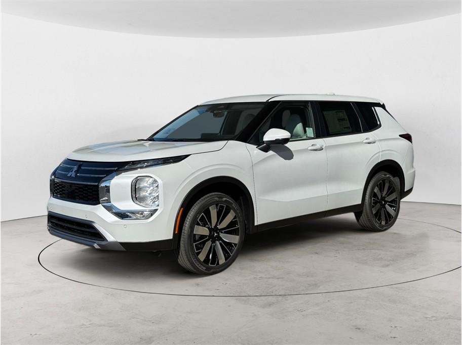 New 2026 Mitsubishi Outlander LE 2.5 2WD
