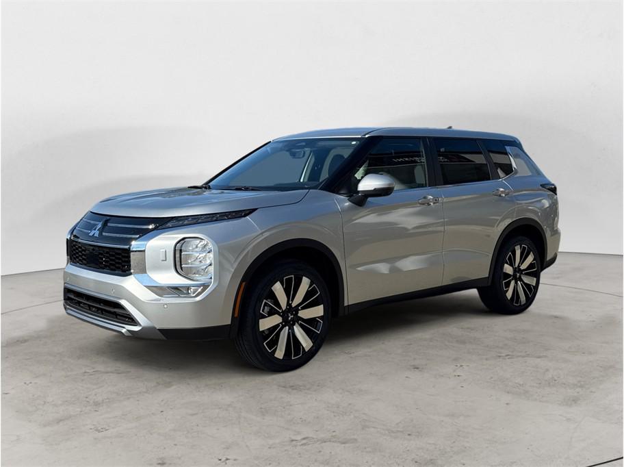 New 2026 Mitsubishi Outlander LE 2.5 S-AWC