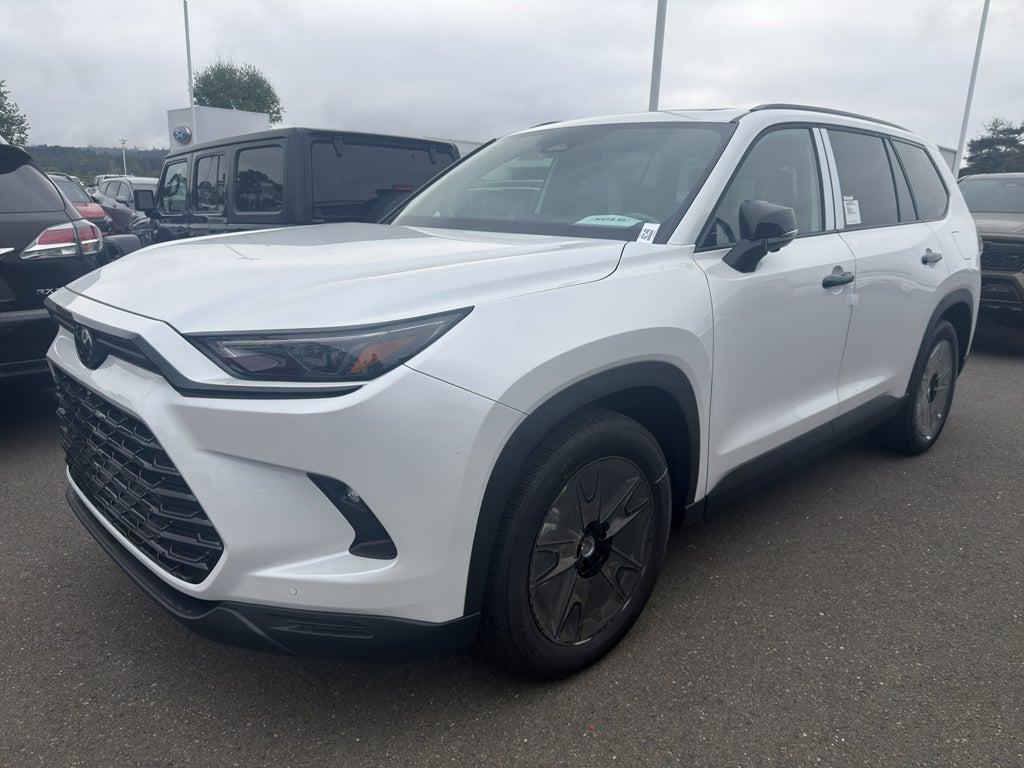 New 2026 Toyota Highlander Hybrid Base