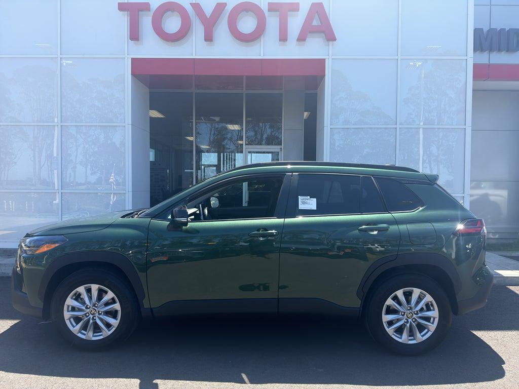 New 2026 Toyota Corolla Cross LE