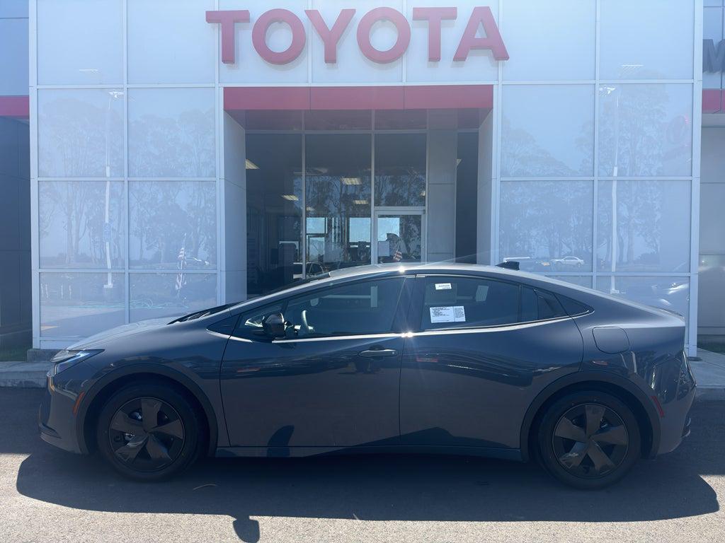 New 2026 Toyota Prius Plug-In Hybrid SE