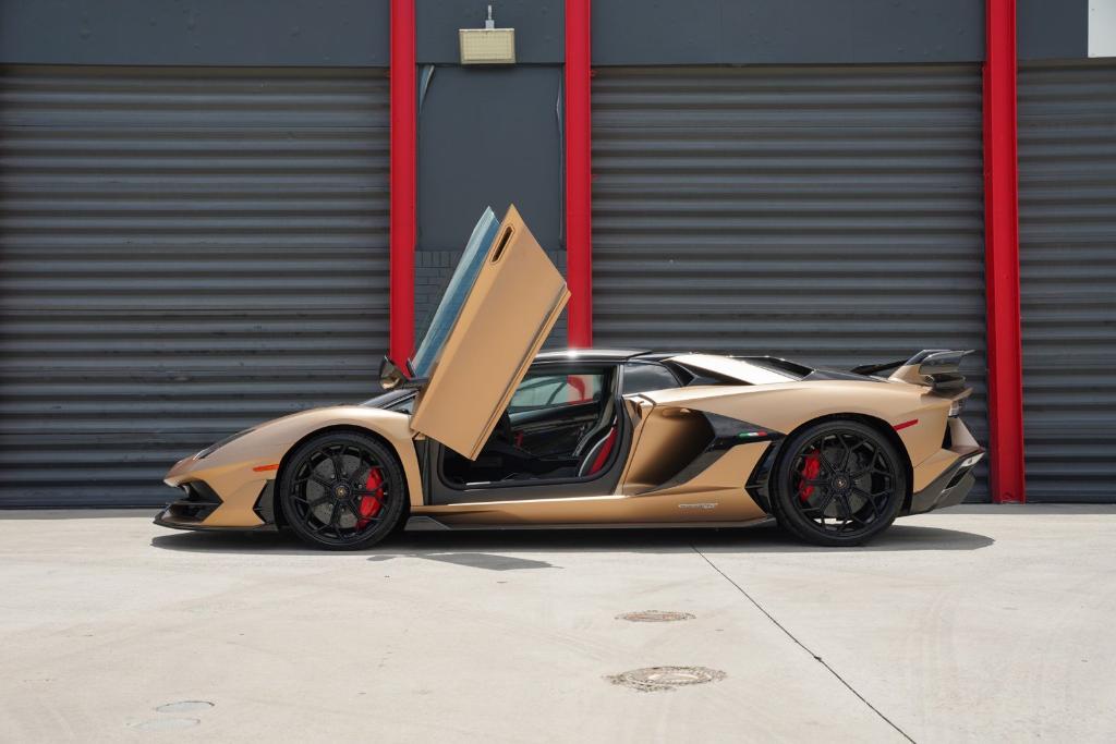 صورة 11 لـ 2020 Lamborghini AVENTADOR SVJ BASE