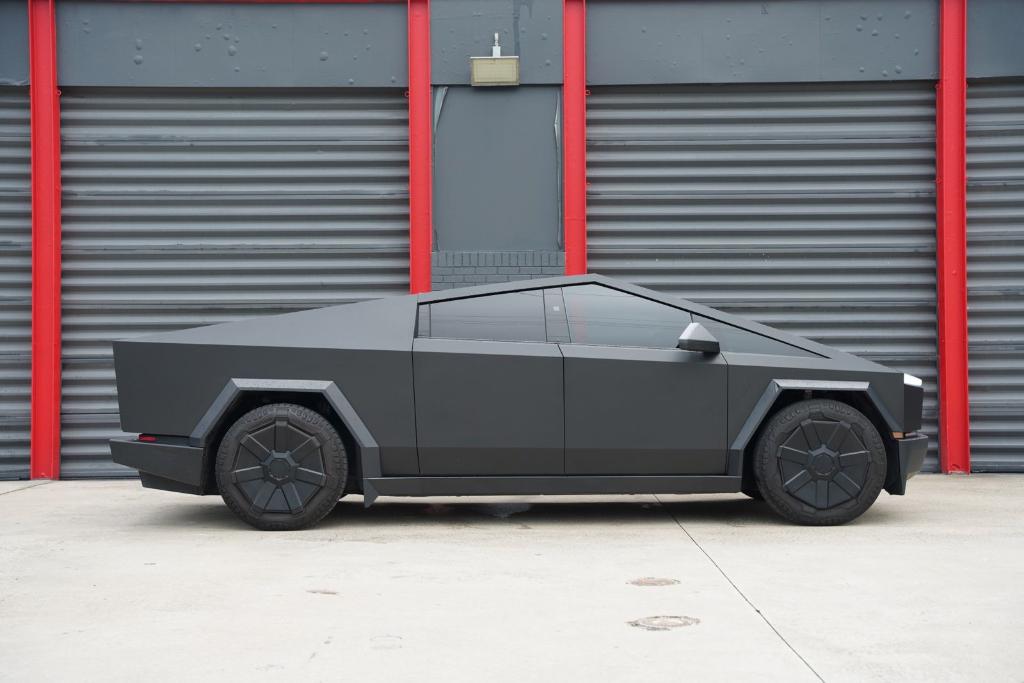 صورة 8 لـ 2024 Tesla CYBERTRUCK BASE