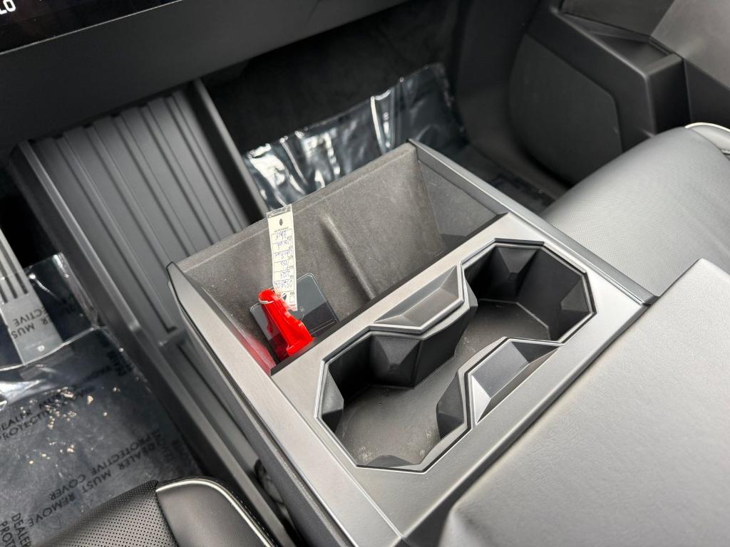 صورة مصغرة 21 لـ 2024 Tesla CYBERTRUCK BASE