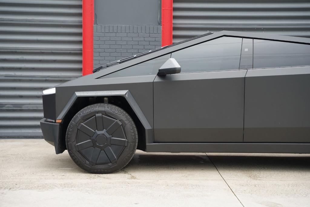 صورة 7 لـ 2024 Tesla CYBERTRUCK BASE