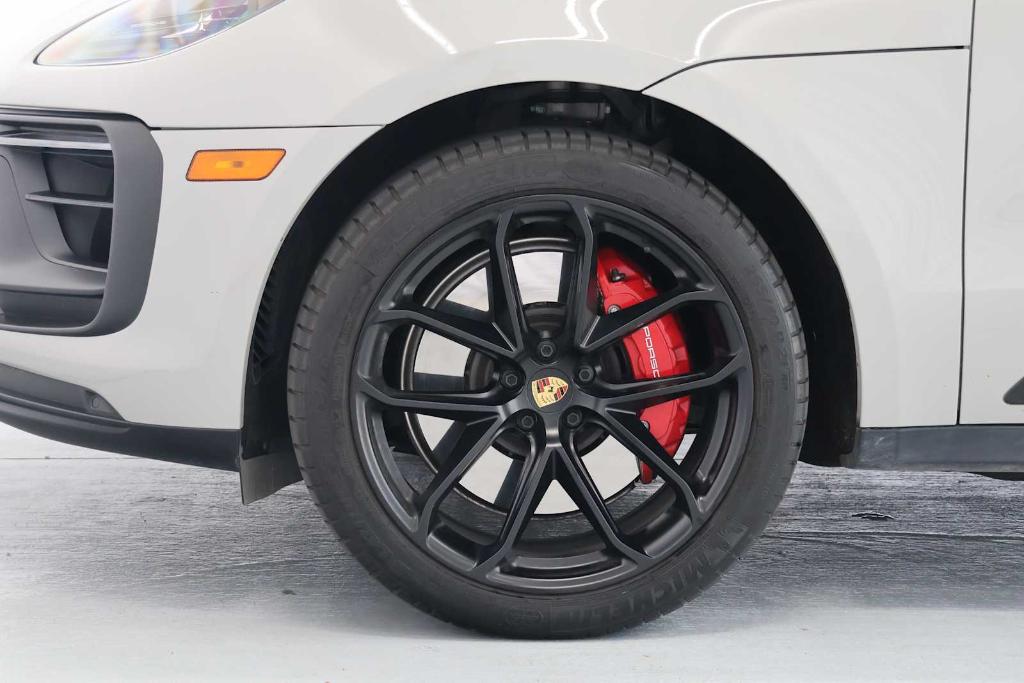 صورة 12 لـ 2025 Porsche MACAN GTS