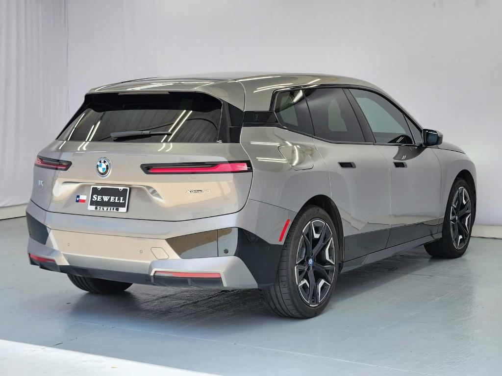 صورة مصغرة 5 لـ 2023 BMW IX XDRIVE50