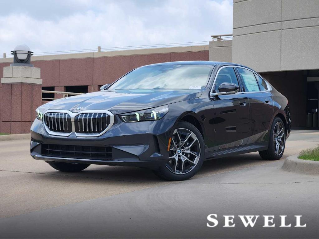 New 2026 BMW 530 i xDrive