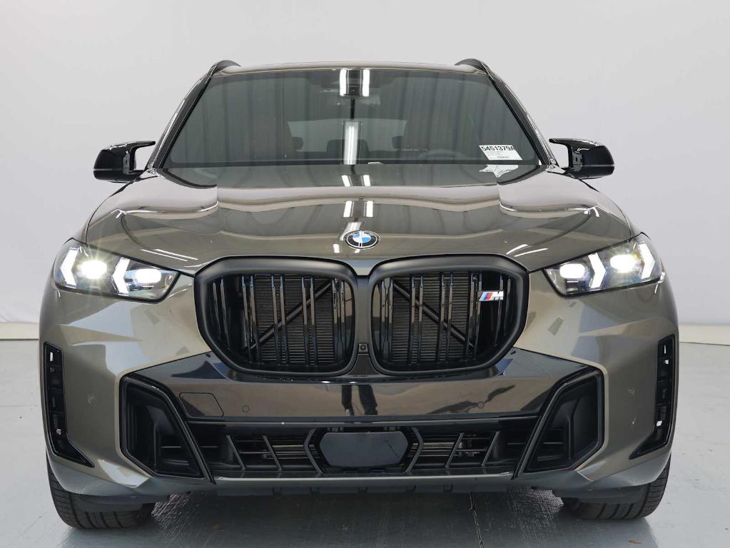 2026 BMW X5 M60I photo 2