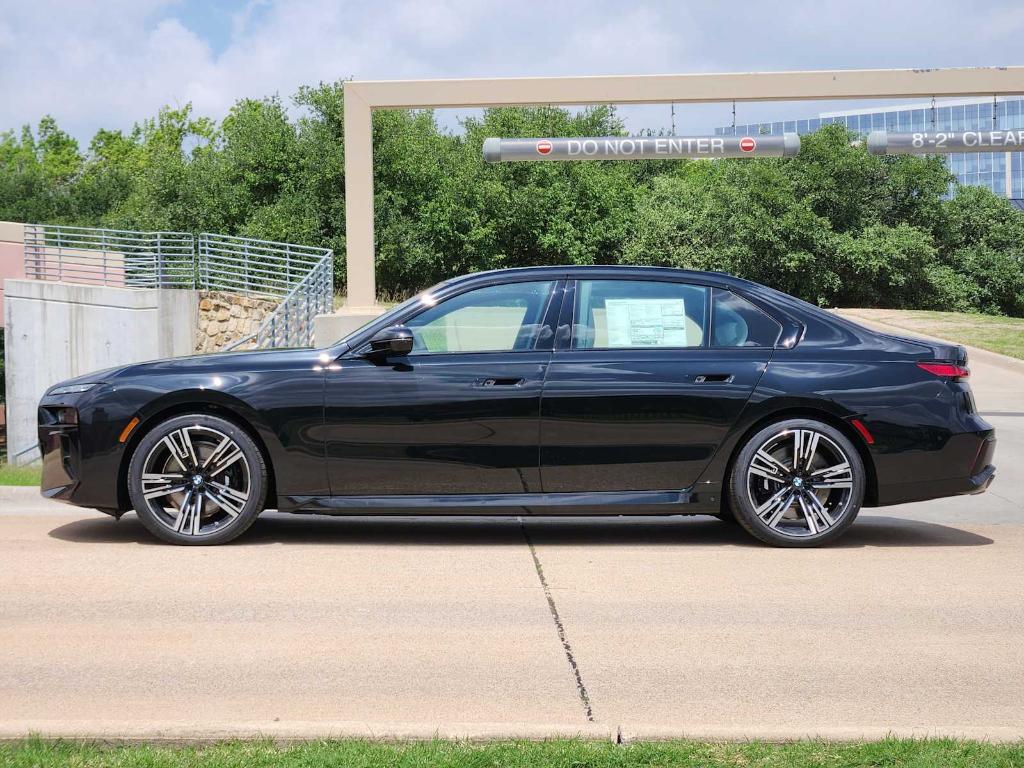 صورة 2 لـ 2026 BMW 760 760I XDRIVE