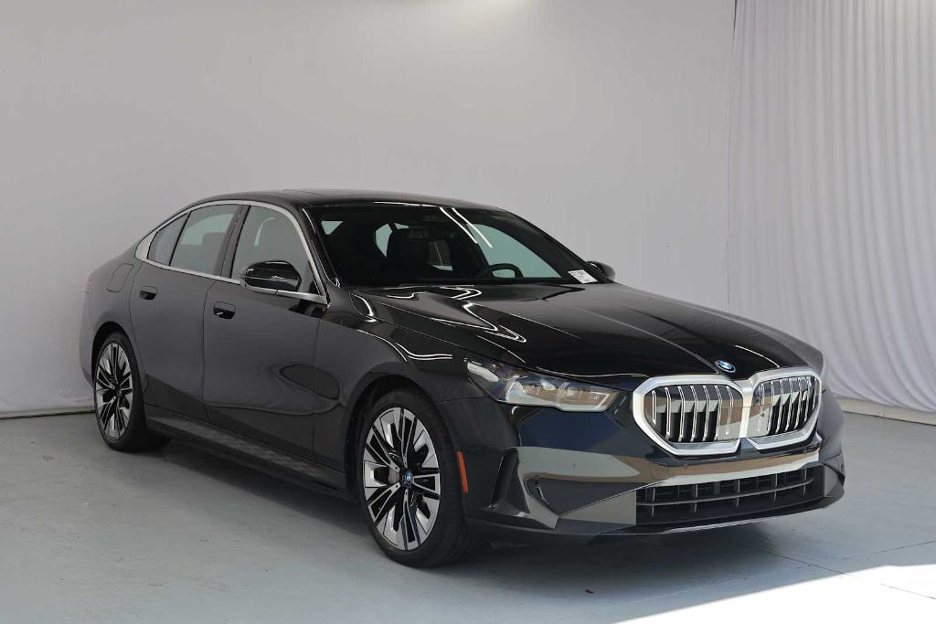 صورة 4 لـ 2024 BMW I5 EDRIVE40