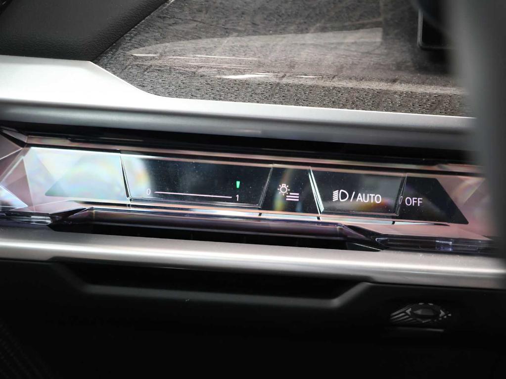 2023 BMW 740 I — миниатюра 17