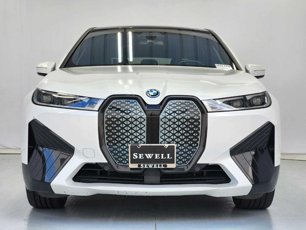 صورة 2 لـ 2023 BMW IX M60