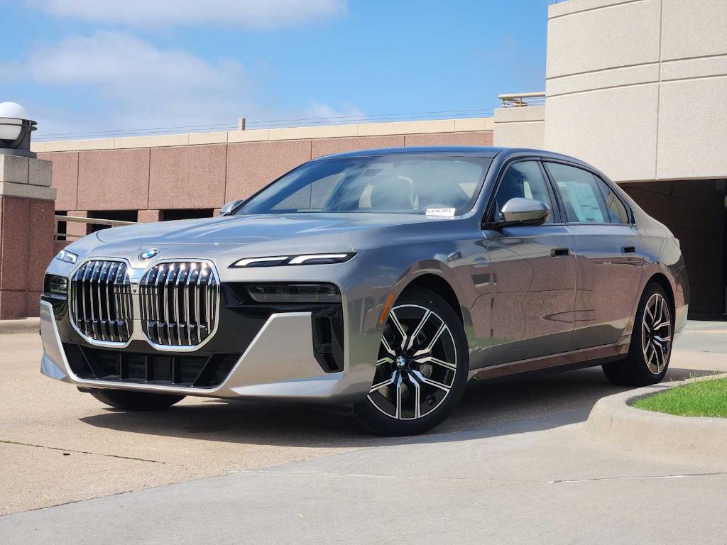 New 2026 BMW 740 i xDrive