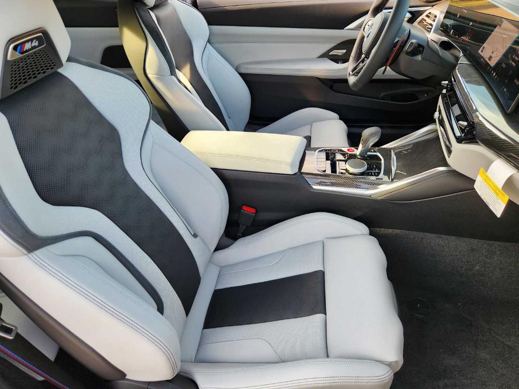 2027 BMW M4 COMPETITION 缩略图 5