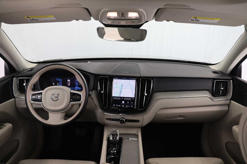 صورة مصغرة 23 لـ 2023 Volvo XC60 B5 ULTIMATE DARK THEME