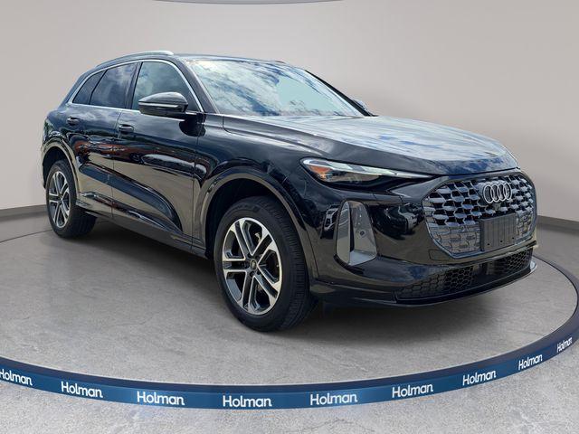 2025 AUDI Q5 2.0T QUATTRO PREMIUM — фото 4