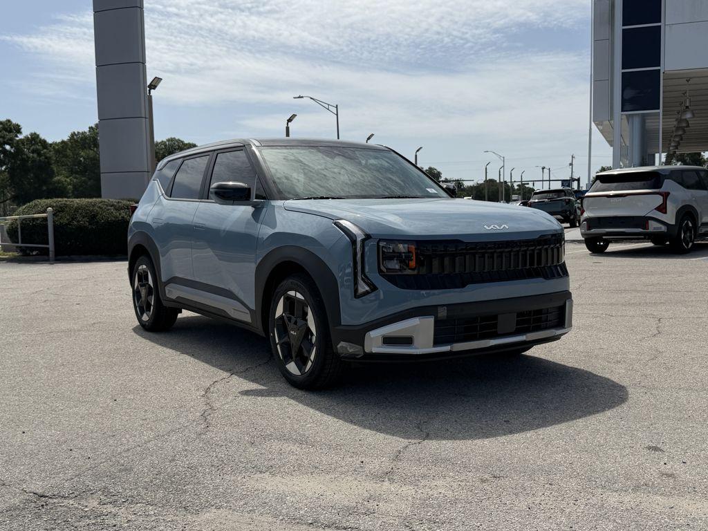 New 2027 Kia Seltos S