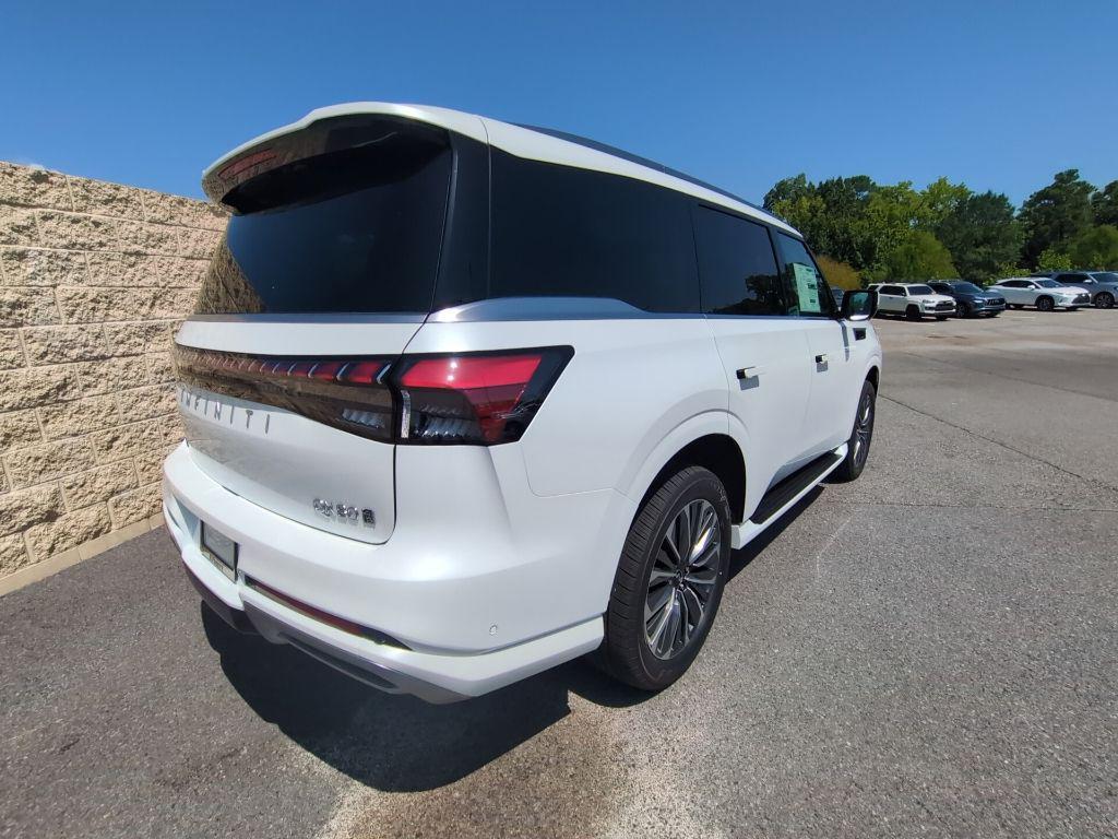2027 Infiniti QX80 LUXE 照片 4