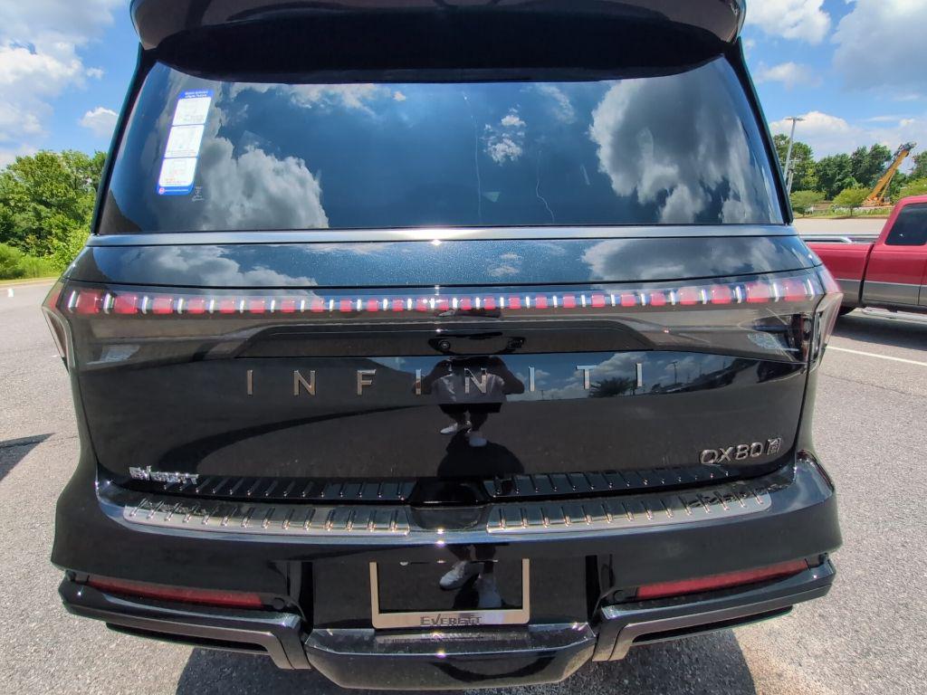 2027 Infiniti QX80 AUTOGRAPH 照片 5
