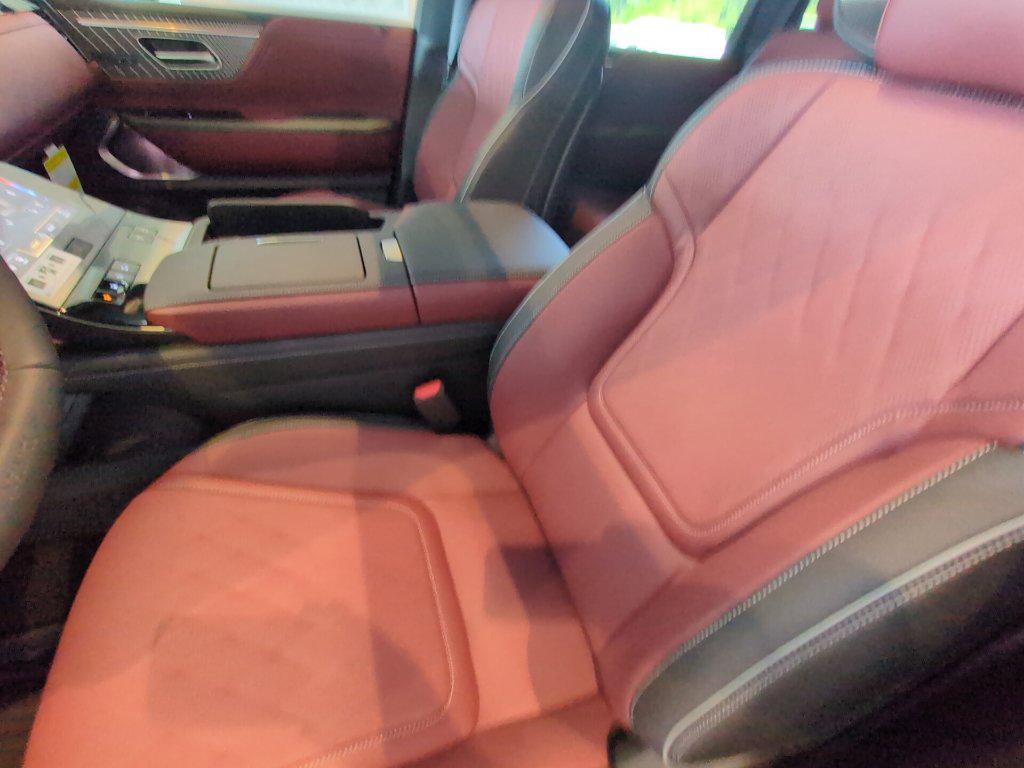 صورة مصغرة 13 لـ 2027 Infiniti QX80 AUTOGRAPH