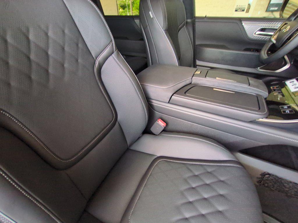 2027 Infiniti QX80 AUTOGRAPH — миниатюра 25