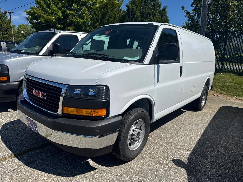 New 2026 GMC Savana 2500 Work Van