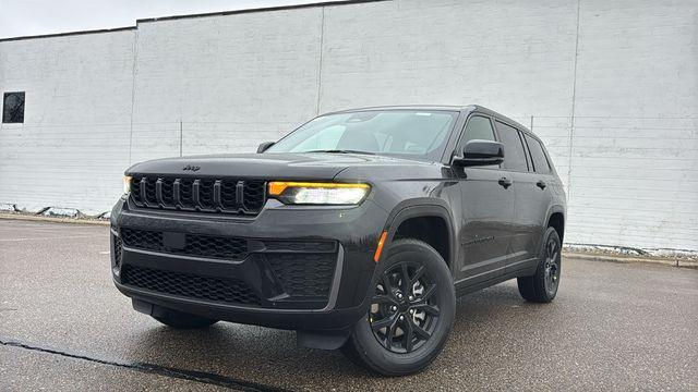 New 2026 Jeep Grand Cherokee L Laredo