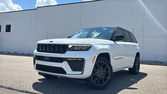New 2026 Jeep Grand Cherokee Summit