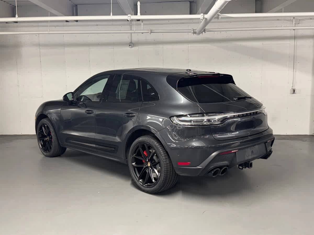 صورة 3 لـ 2023 Porsche MACAN