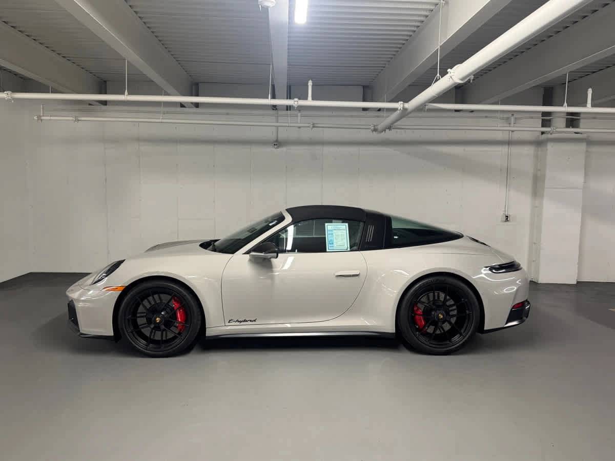 صورة 2 لـ 2026 Porsche 911