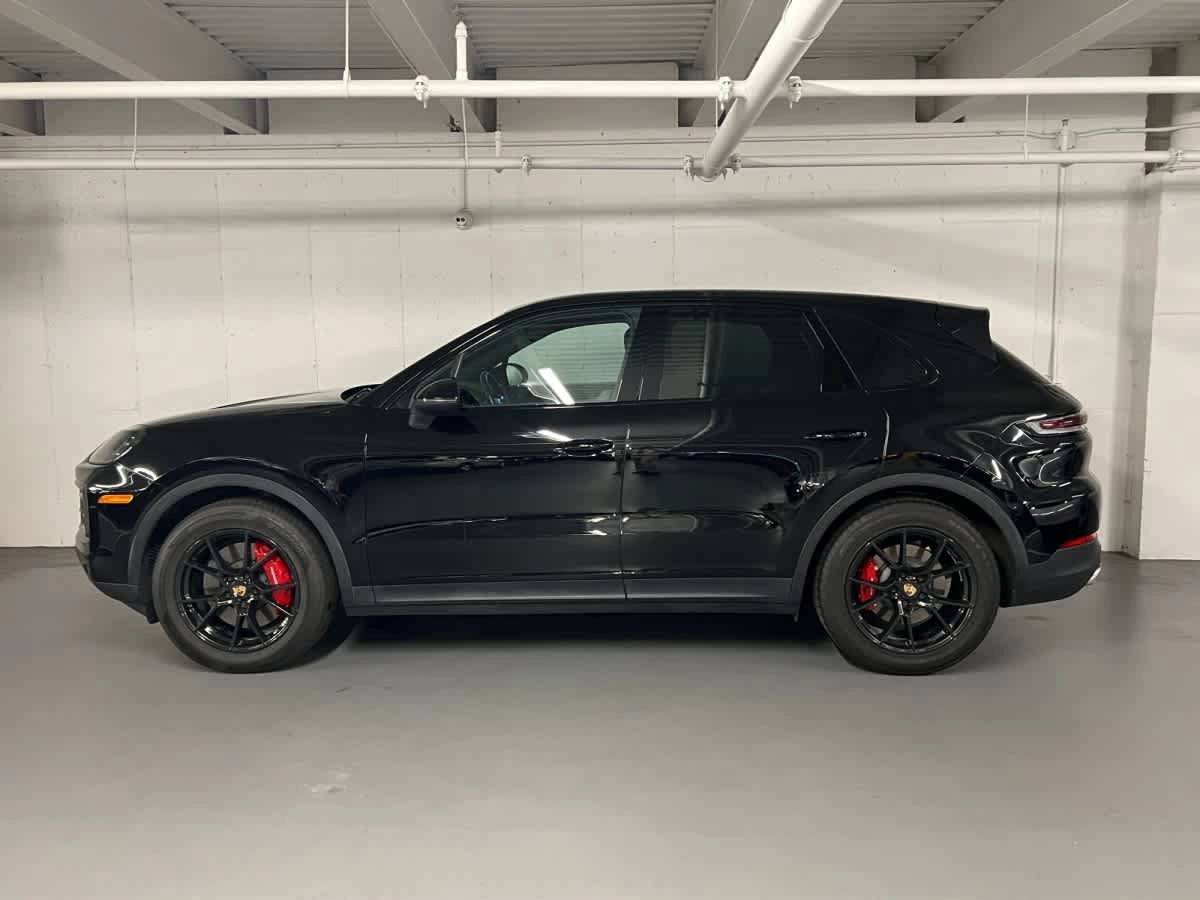 2024 Porsche CAYENNE 照片 2