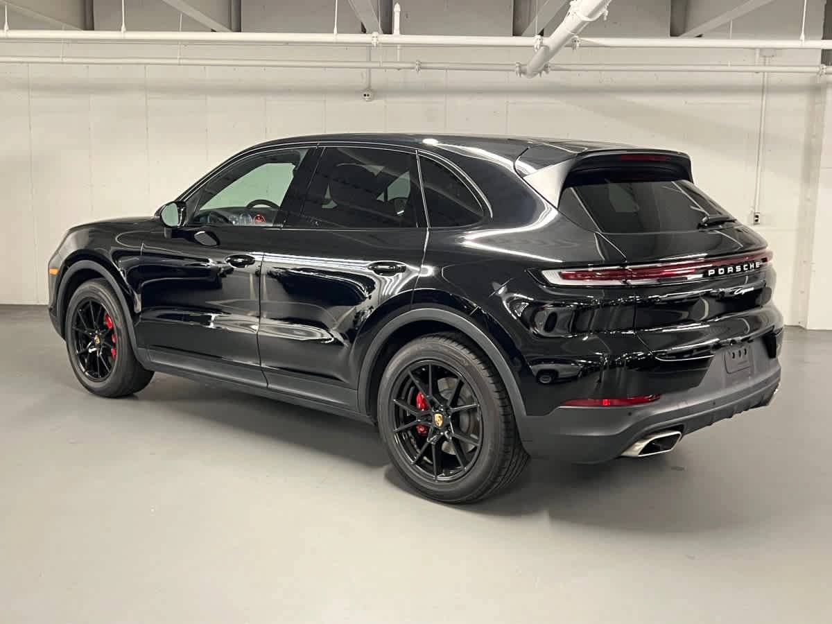 2024 Porsche CAYENNE 照片 3