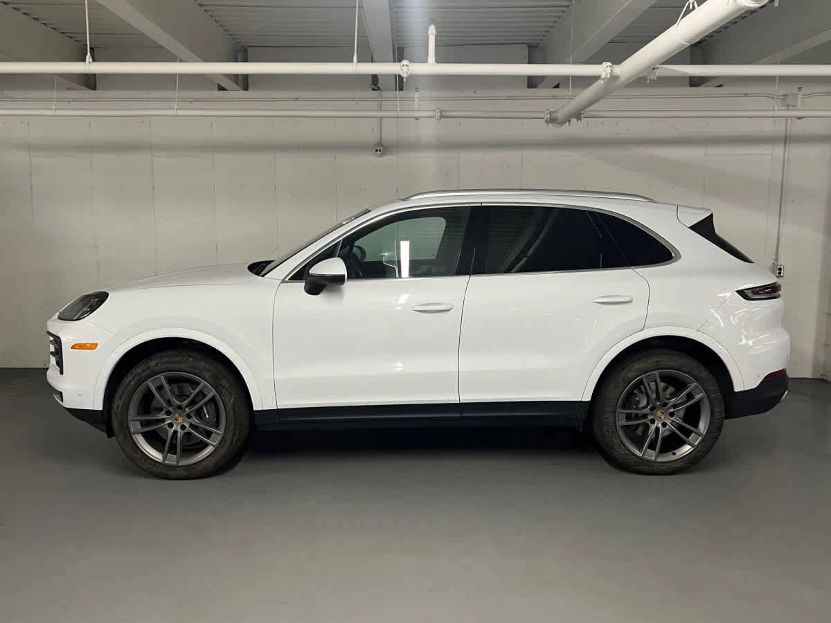 صورة 2 لـ 2024 Porsche CAYENNE